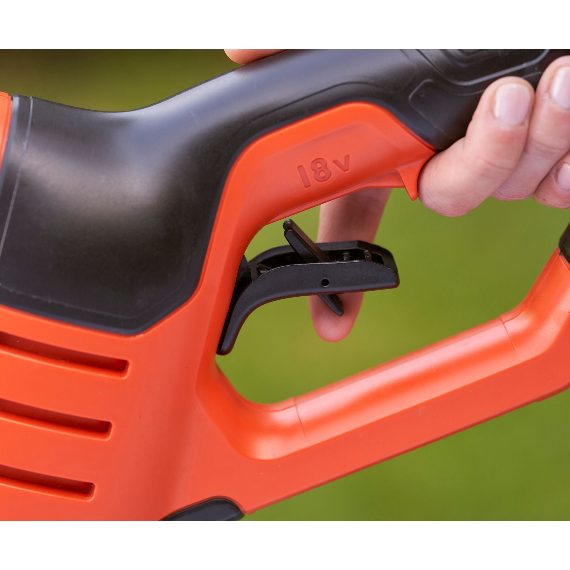 Black and decker discount cordless power washer