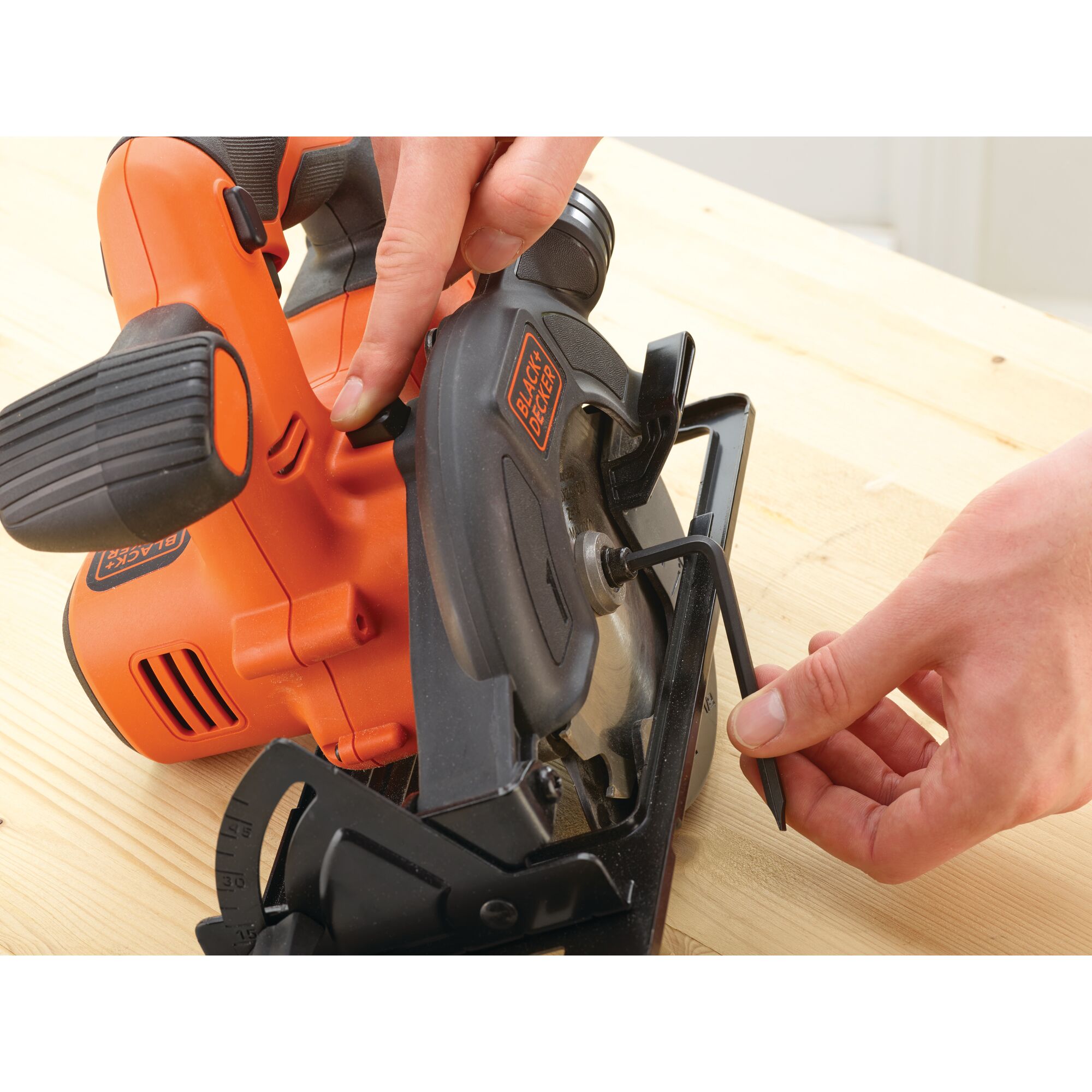 Black and decker 18v circular saw new arrivals