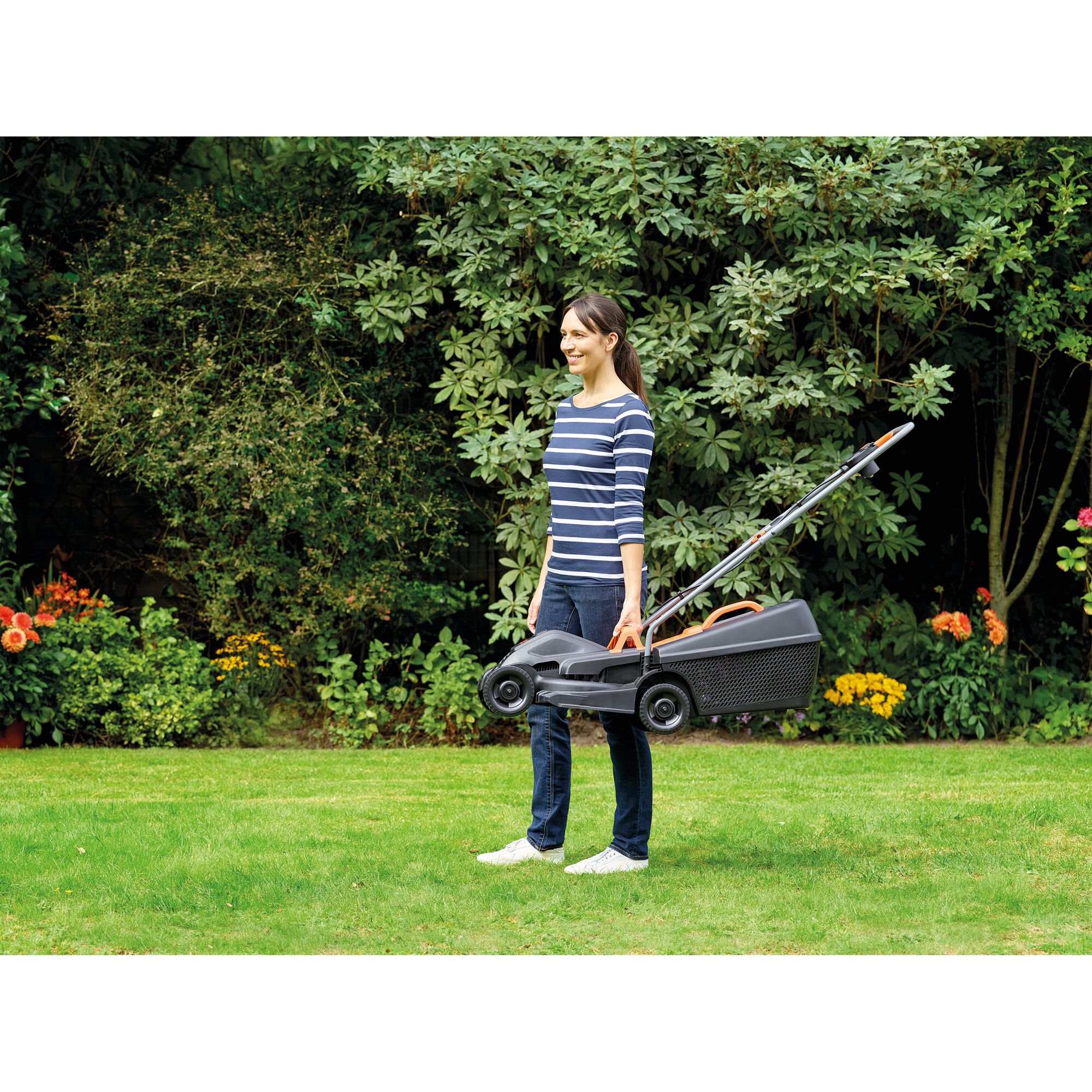 Black and decker 32cm 1000w rotary clearance mower plus gl250 250w strimmer