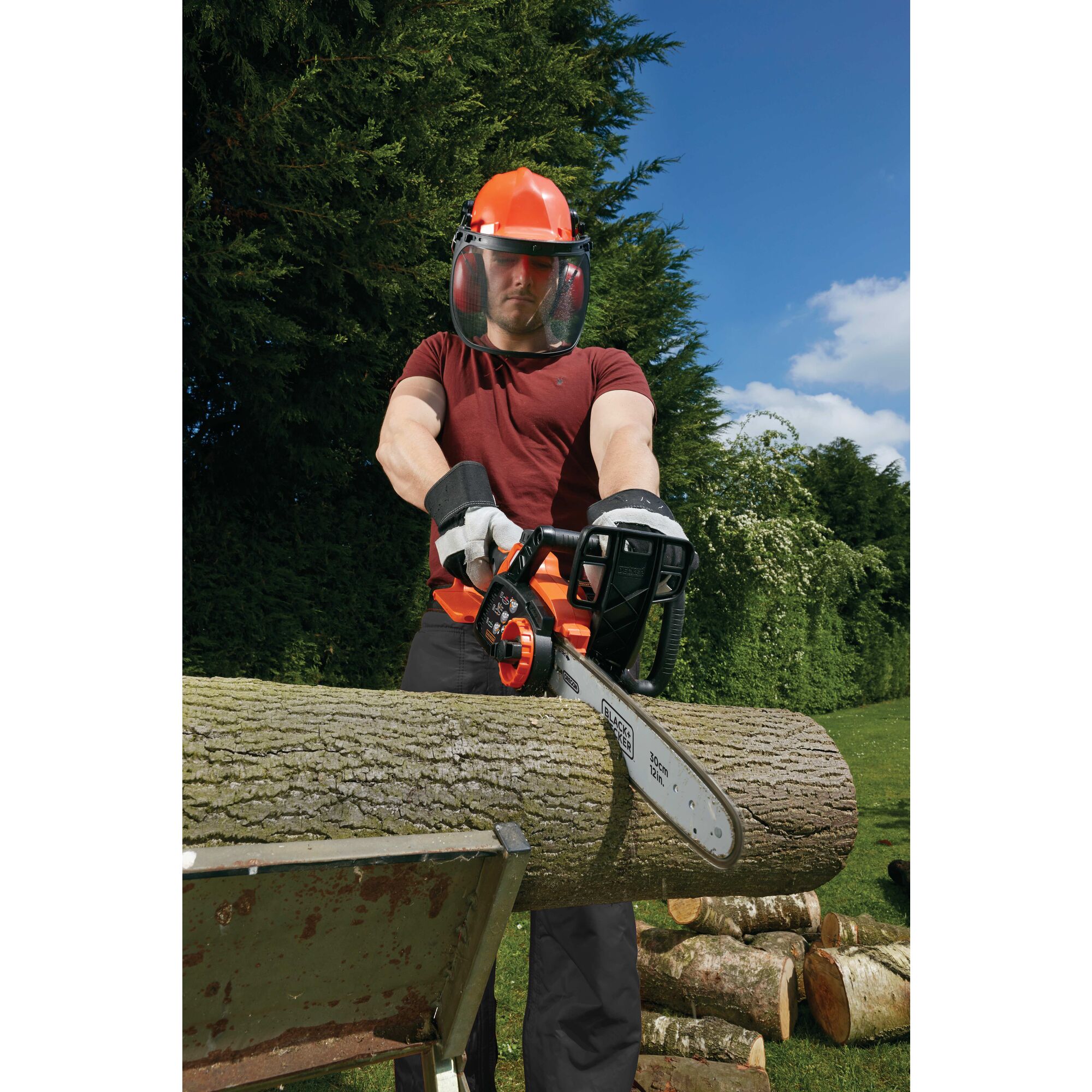 Black and best sale decker 36v chainsaw