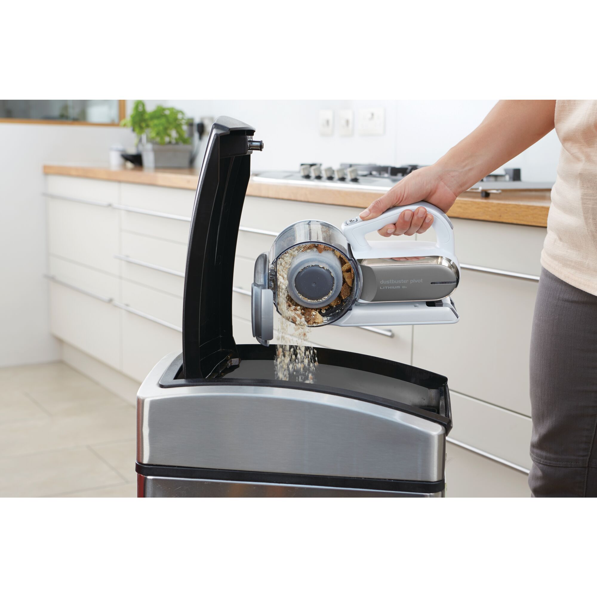 Black and decker dustbuster pivot 2024 review