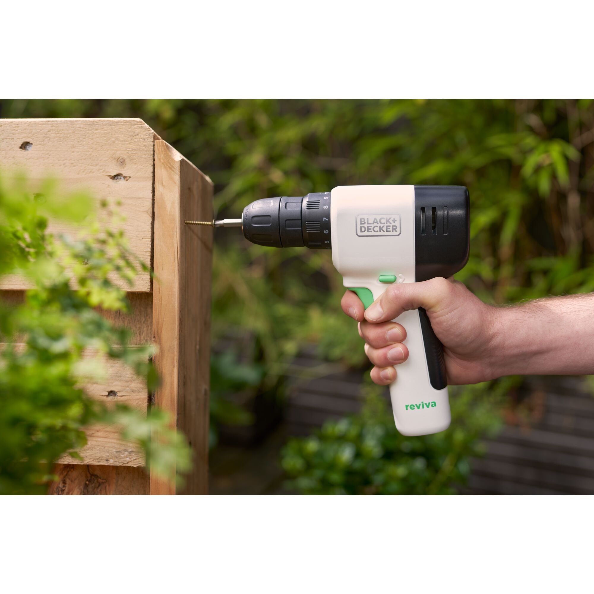 Black & decker on sale 12v cordless drill